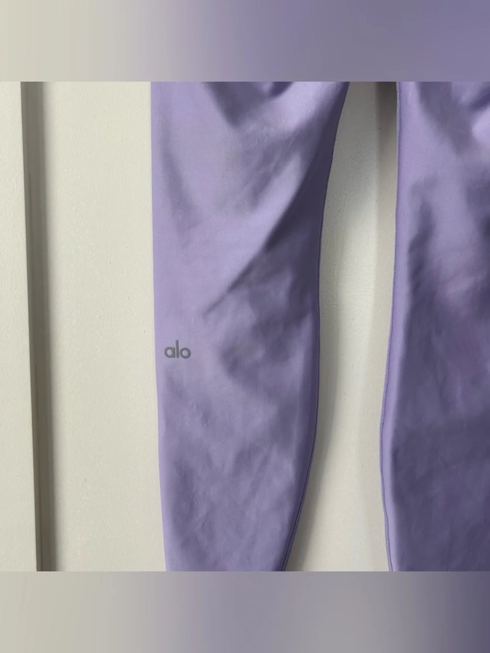 Alo Yoga High-Waist Airlift Legging 7/8 Length Lavender Purple Size Small